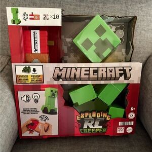 Mattel Minecraft Exploding RC Creeper * Lights & Sounds* 10 Explosion & DLC Code